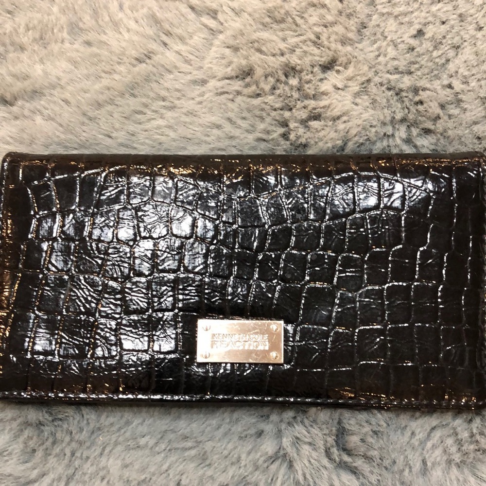 Kenneth Cole Reaction faux crocodile wallet
